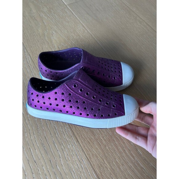 Native Shoes size 1 - Picture 4 of 6